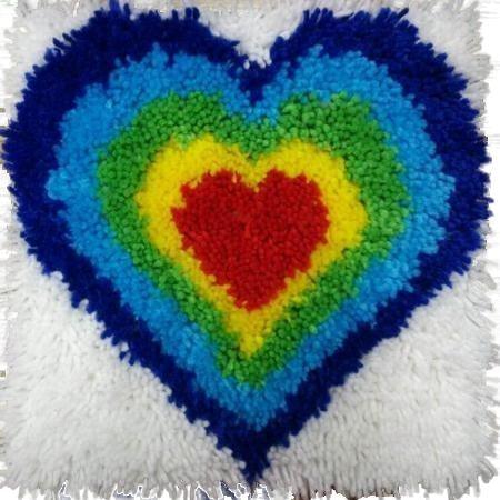 Printed Latch Hooks - Heart - EconoCrafts