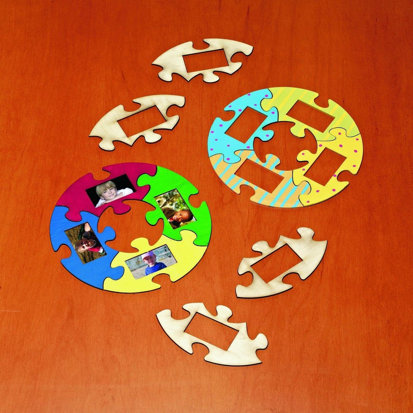Circular Puzzled Picture Frames (12 Pack) - EconoCrafts