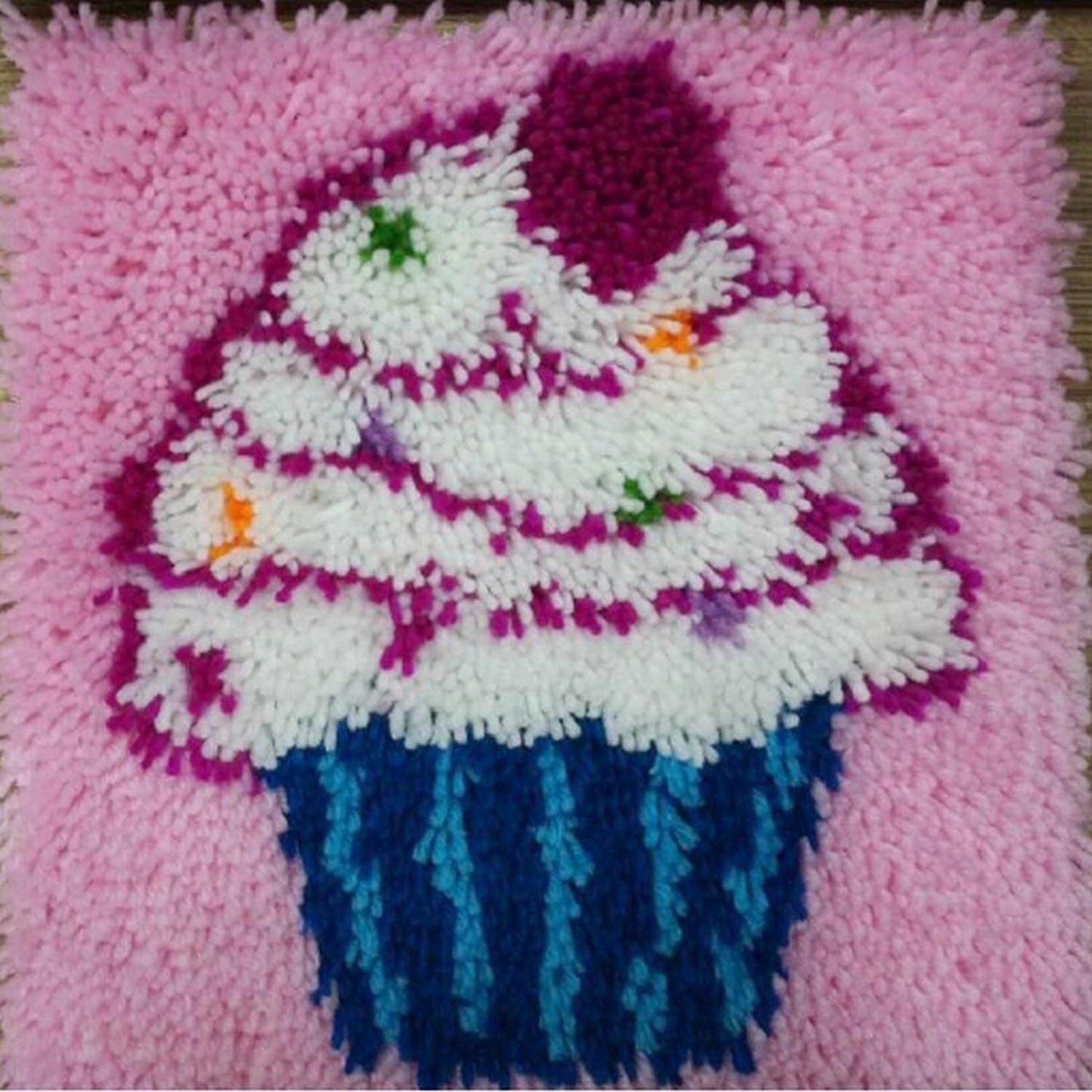 Latch Hook Kits - Cupcake - EconoCrafts