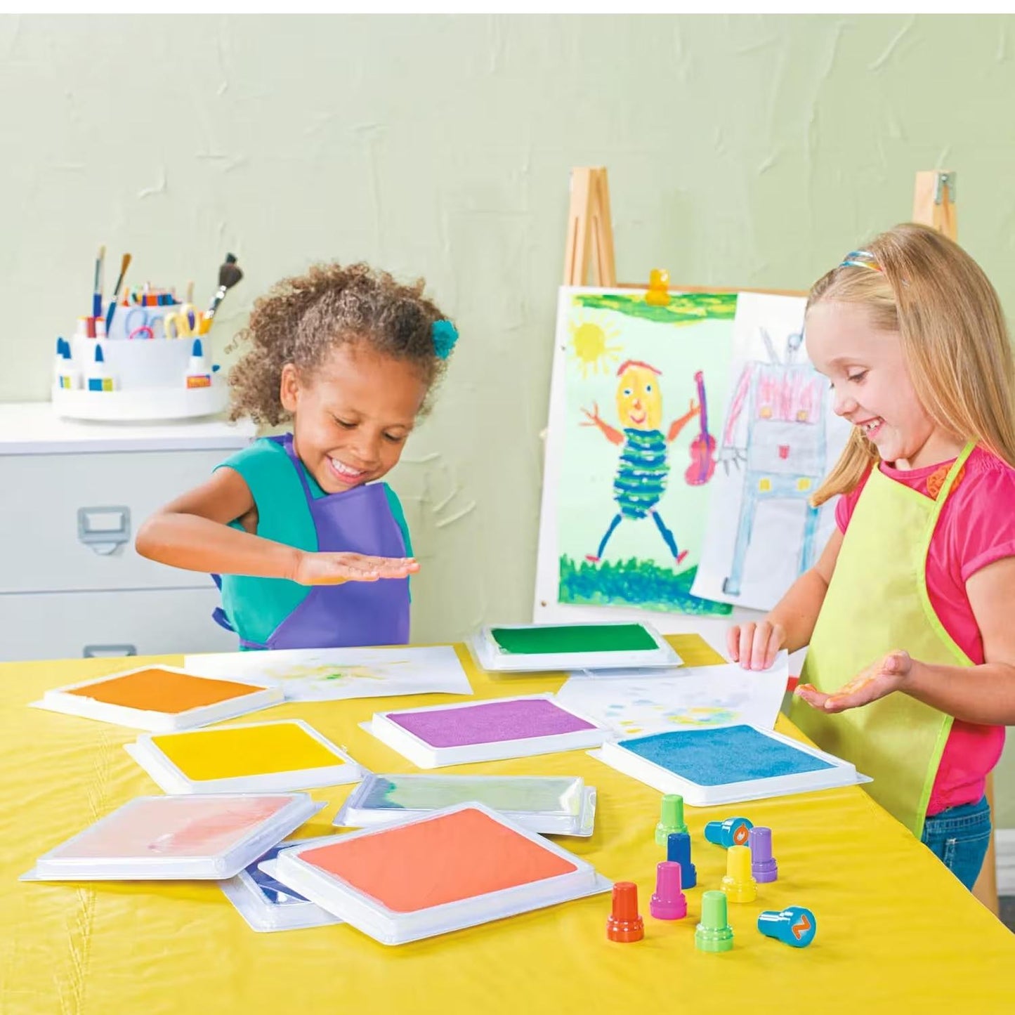 Colorful Kid's Aprons (12 Pack)